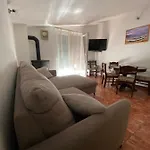 شقة Nada