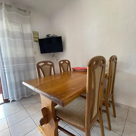 Apartamento Nada Marina
