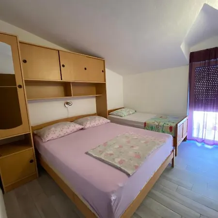 Apartamento Nada Marina