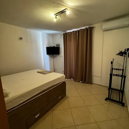 Nada דירה מרינה